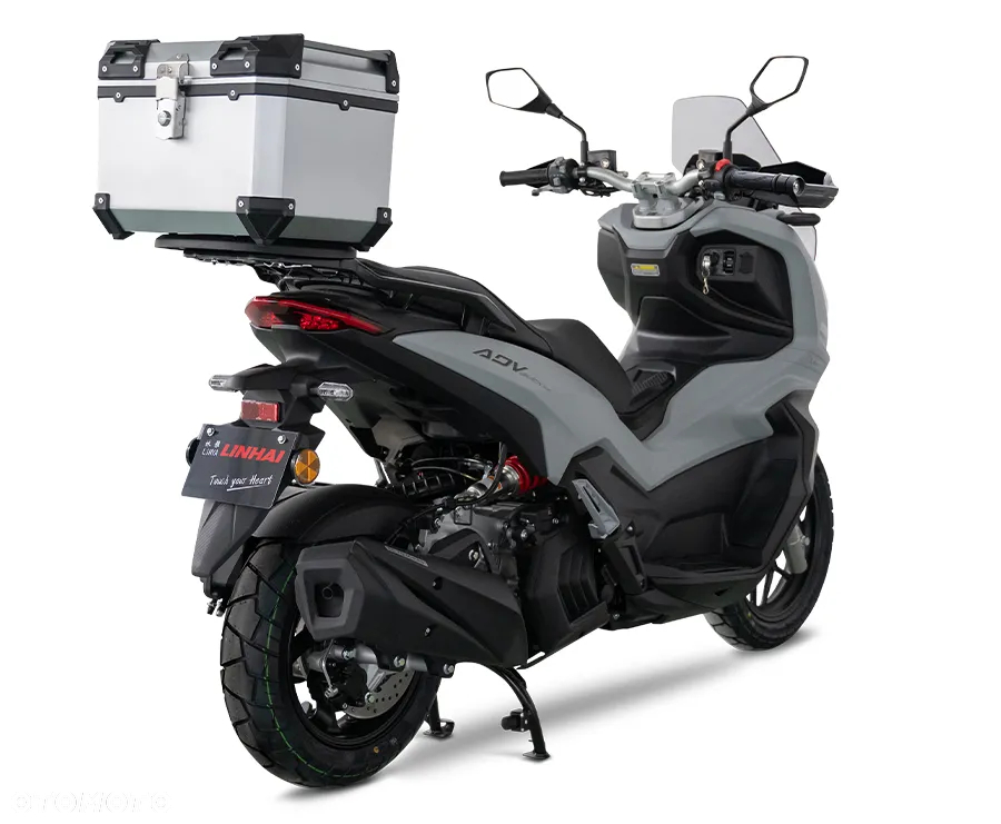 Linhai Scooter - 8