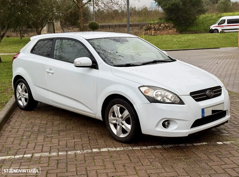 Kia Ceed S Coupé 1.6 CRDi EX - 6