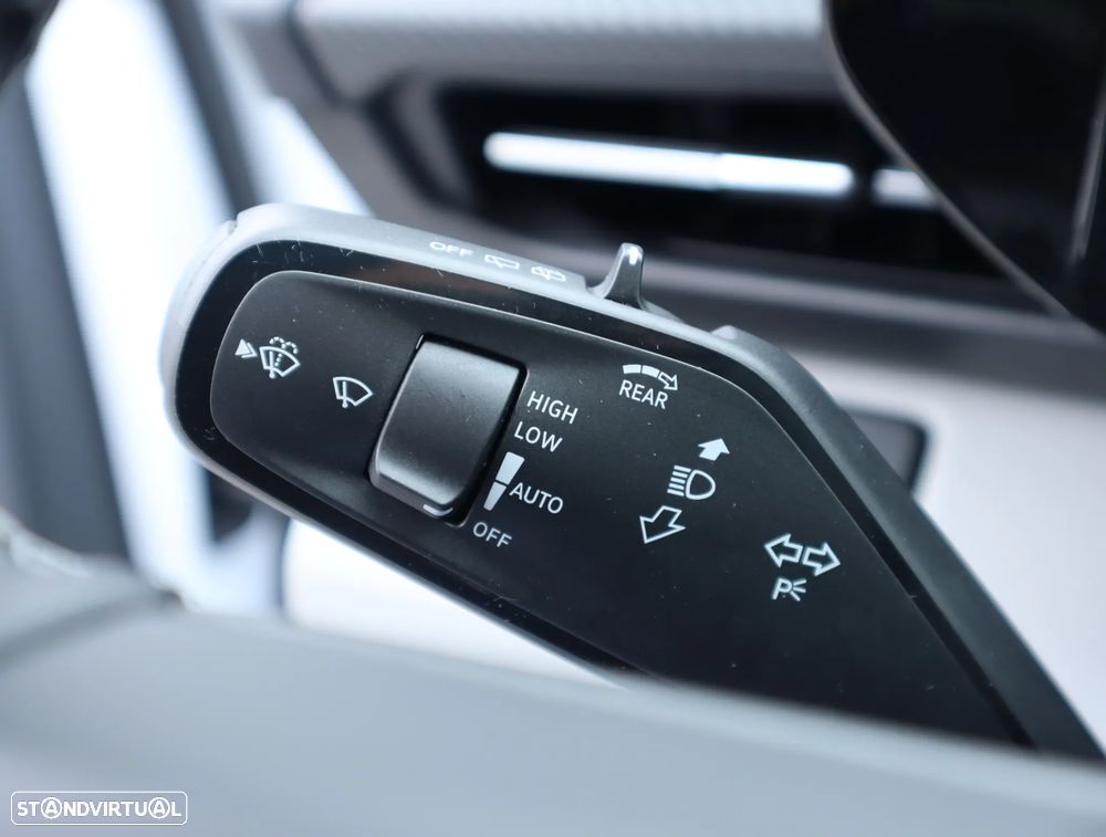 Ford Explorer 79 kWh Premium AWD - 37