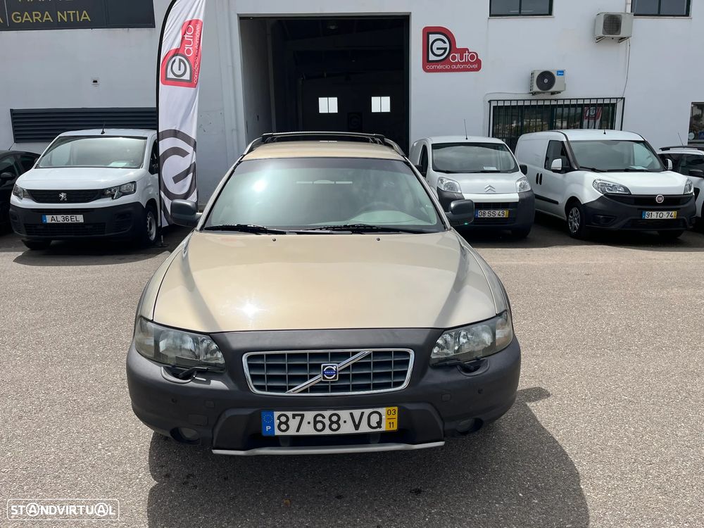 Volvo XC 70 D5 Nivel 2 Auto. - 9