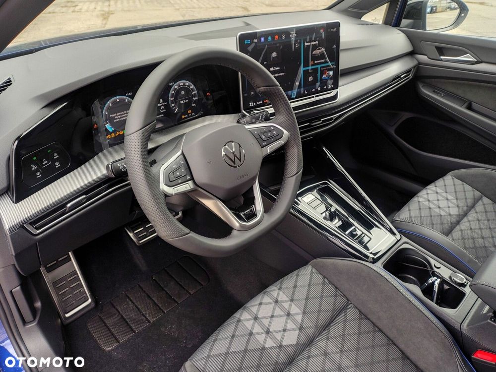 Volkswagen Golf - 23