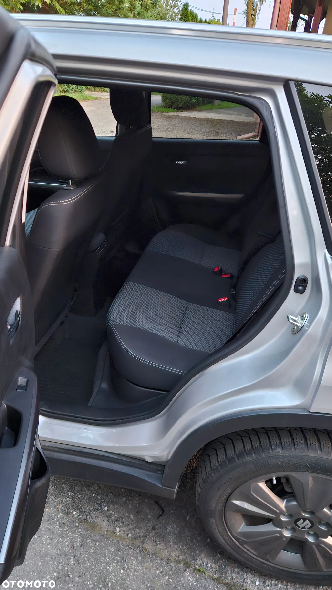 Suzuki Vitara 1.4 Boosterjet Hybrid Allgrip Comfort+ - 24