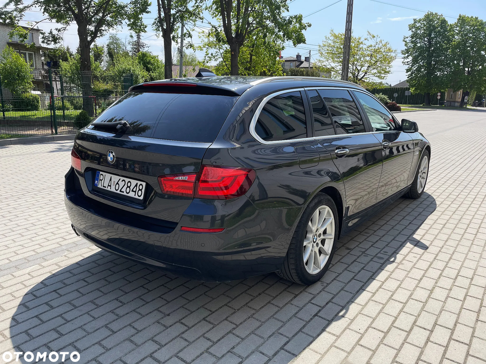 BMW Seria 5 520d Touring - 5