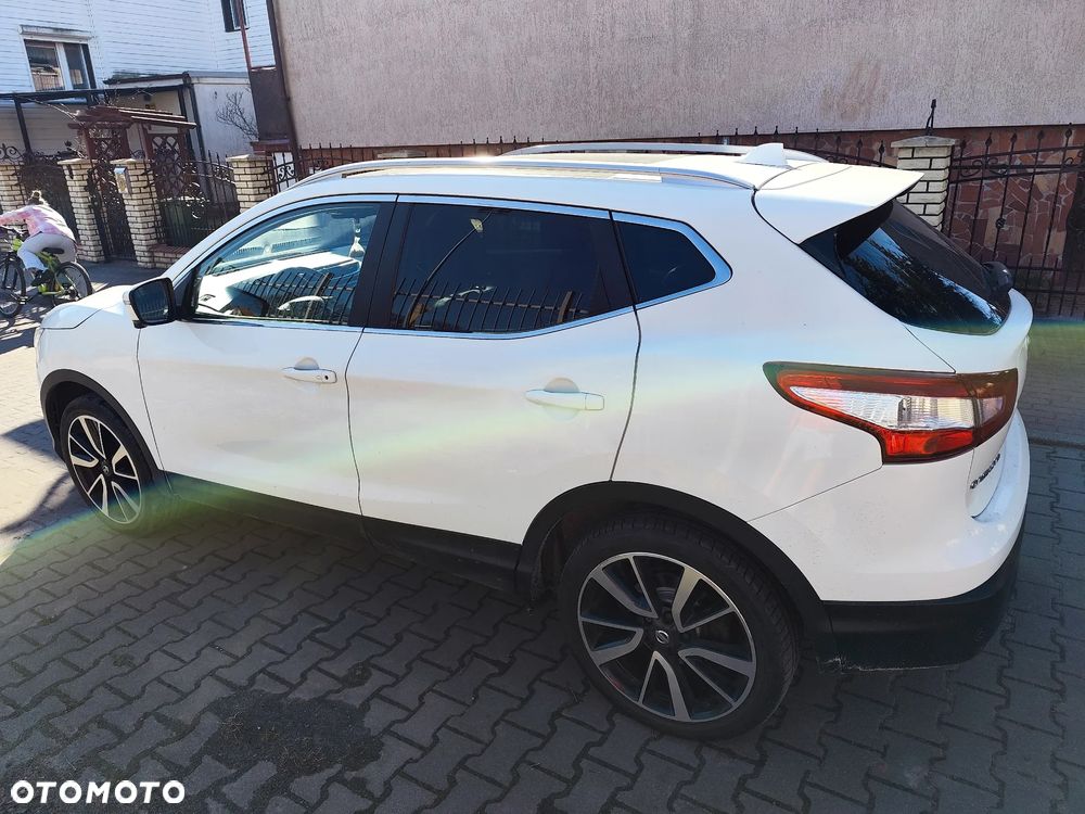 Nissan Qashqai 1.2 DIG-T Tekna+ - 4