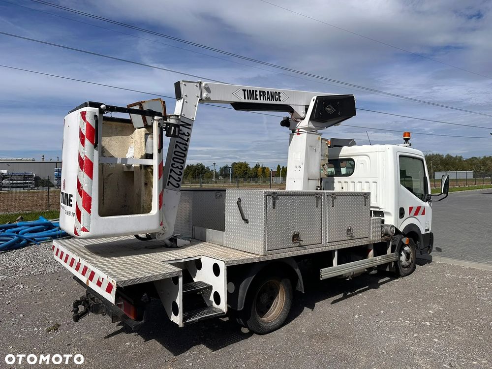 Nissan Cabstar - 4