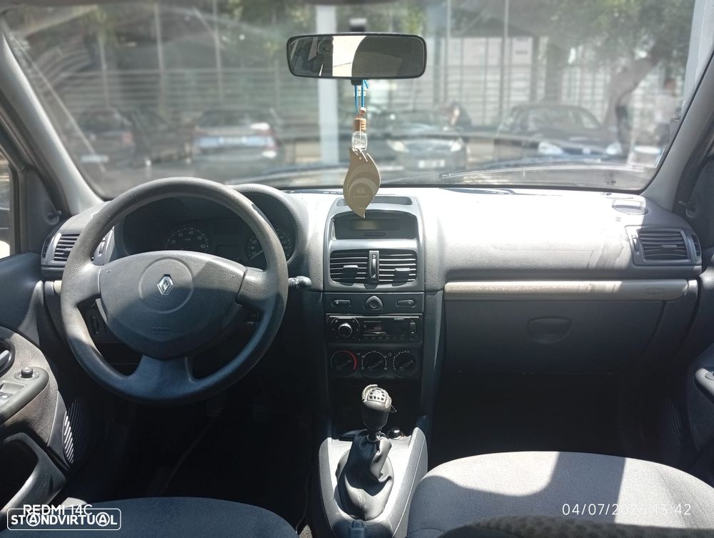 Renault Clio 1.2 16V Confort - 3