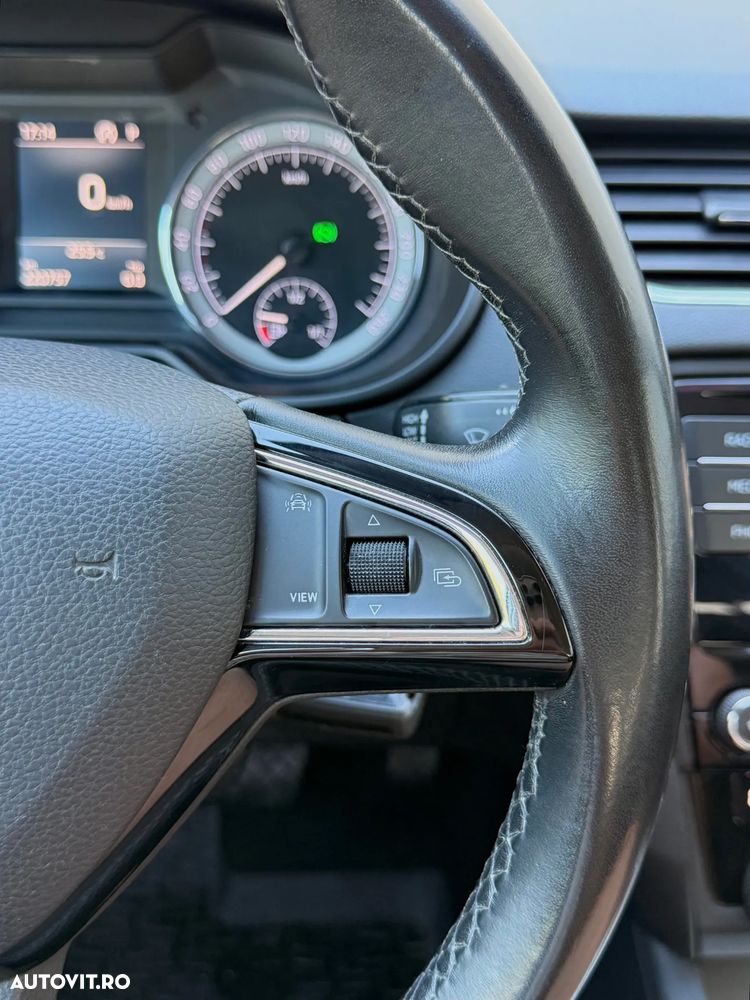 Skoda Octavia 1.6 TDI DSG Ambition - 26