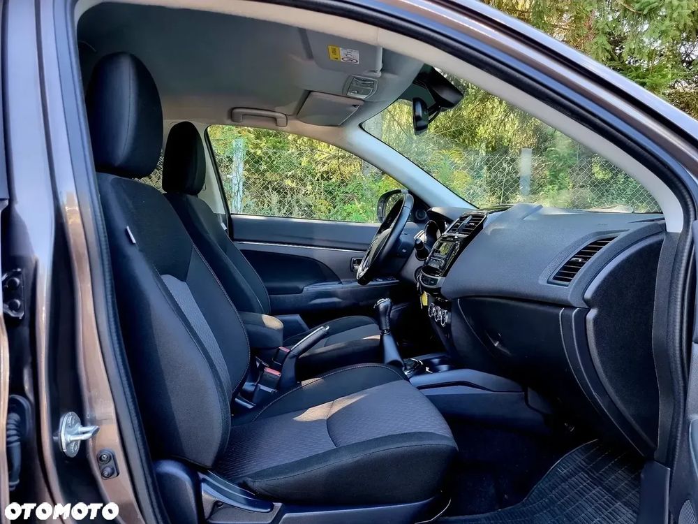 Mitsubishi ASX 1.6 Invite - 11