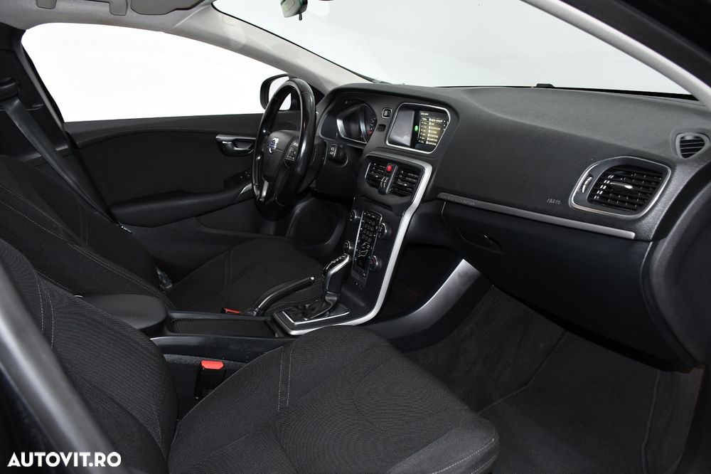 Volvo V40 - 9