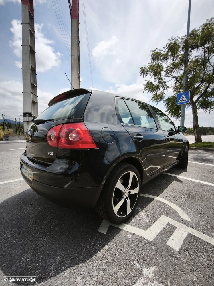 VW Golf - 5