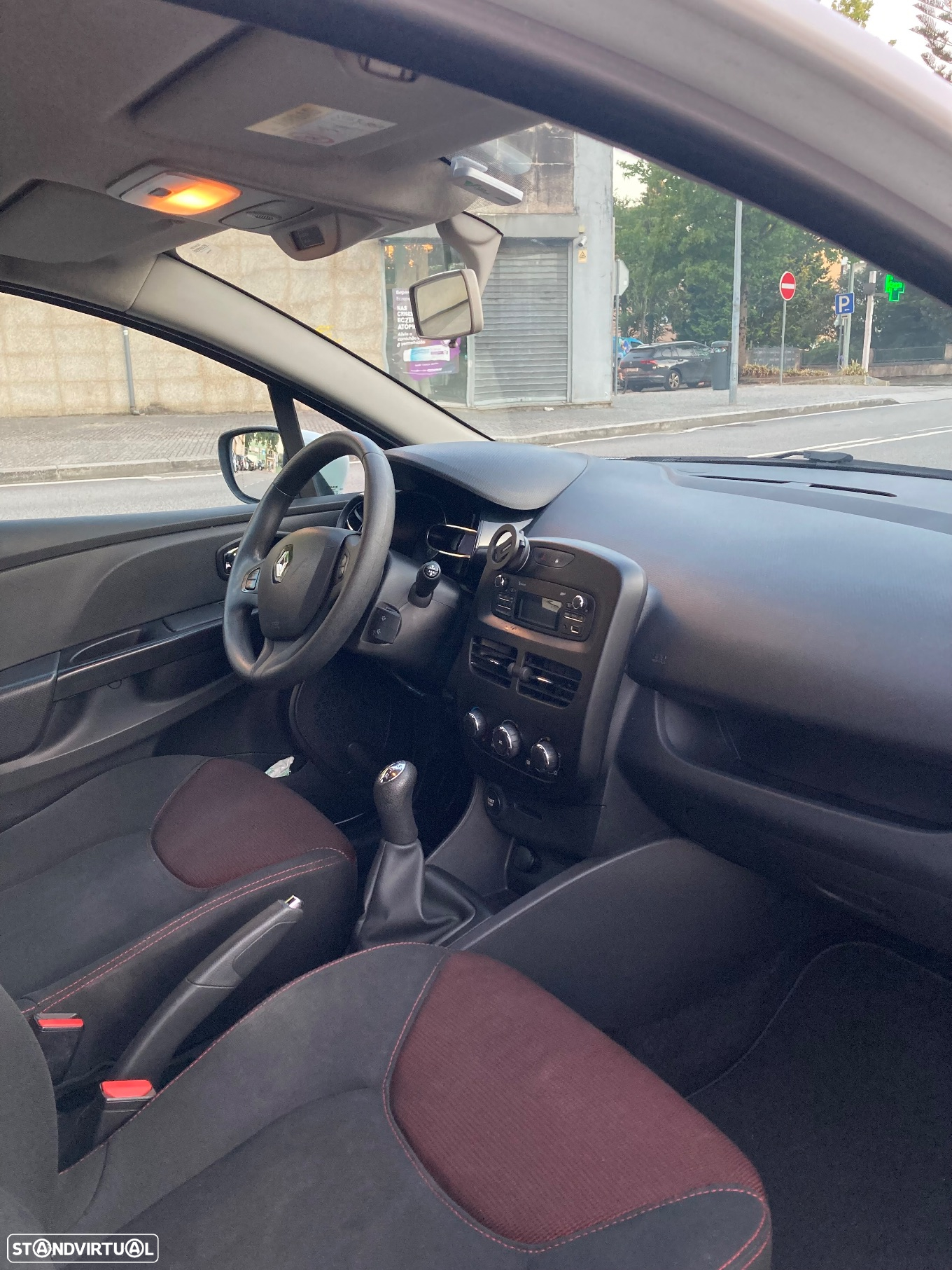 Renault Clio 1.5 dCi Confort - 4