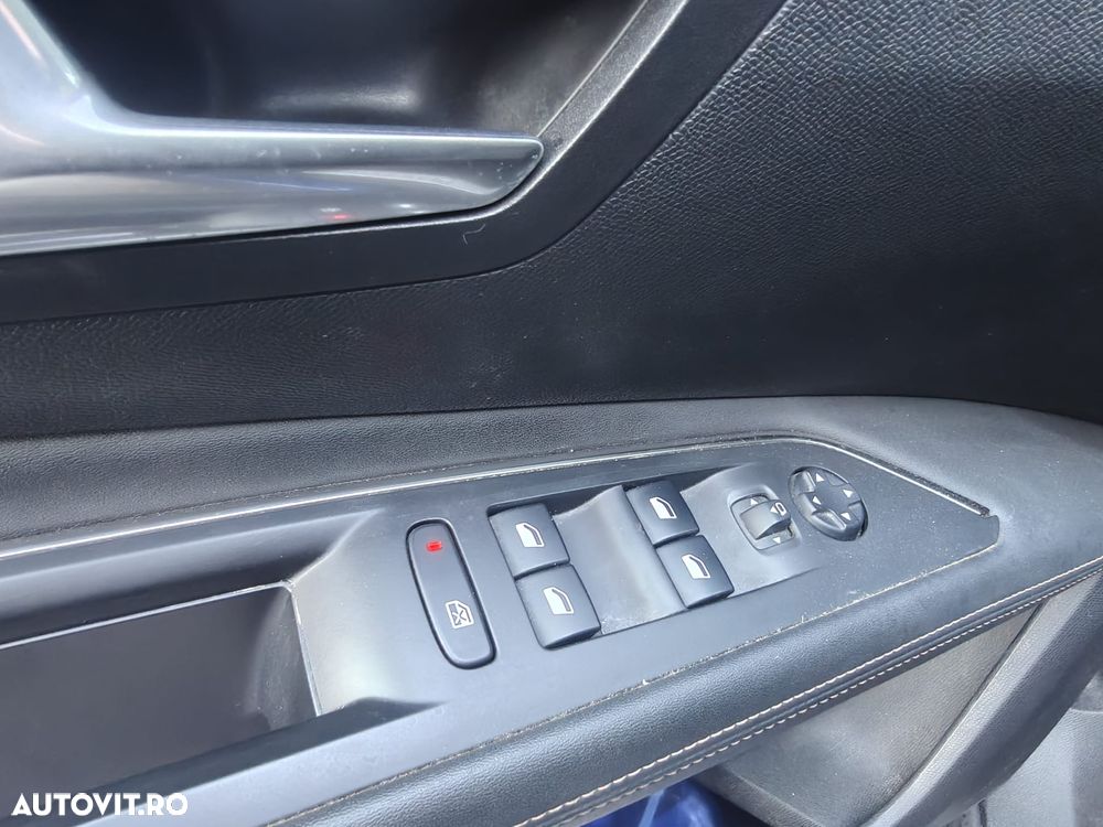 Peugeot 3008 1.6 PureTech Turbo S&S EAT8 GT-Line - 11
