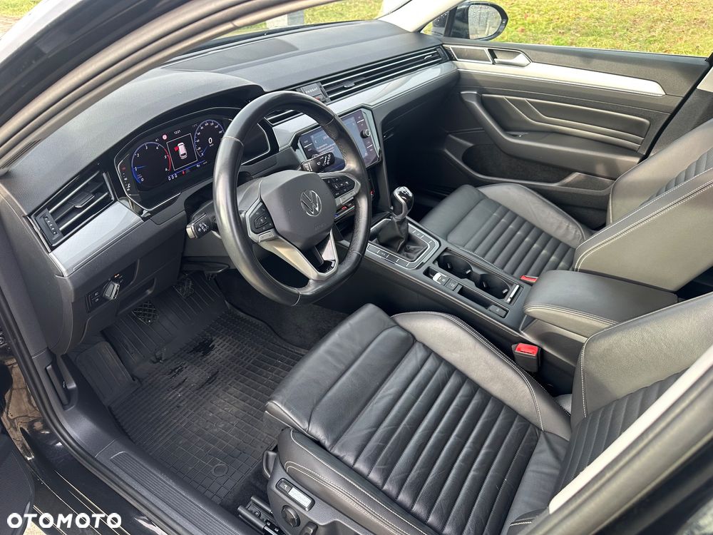 Volkswagen Passat Variant 2.0 TDI (BlueMotion Technology) Highline - 8