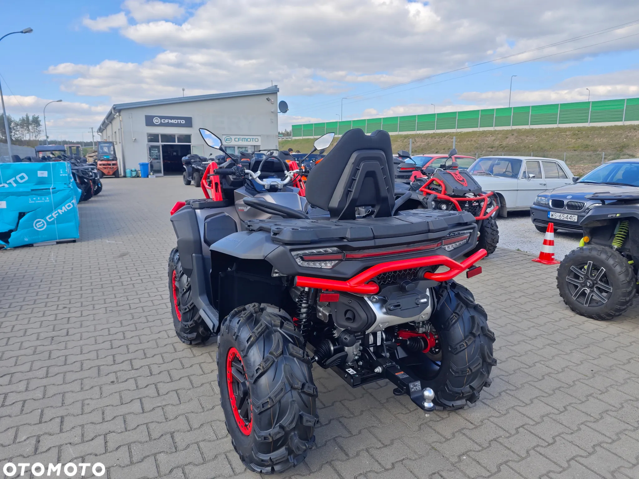 CFMoto CForce - 17