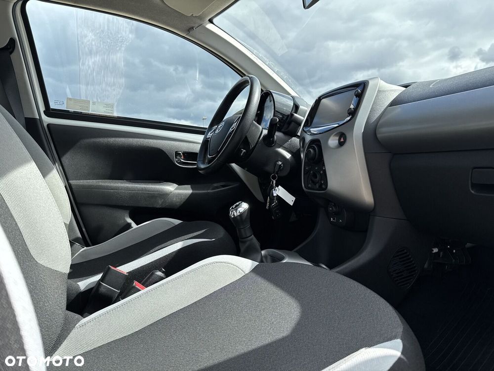 Toyota Aygo - 10