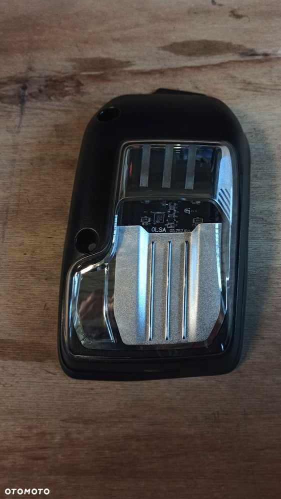 lewa lampka obrysówka kabiny led iveco daily 15+ - 1