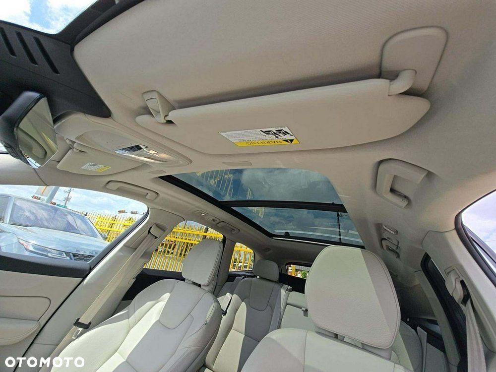Volvo XC 60 B5 B AWD Plus Bright - 11