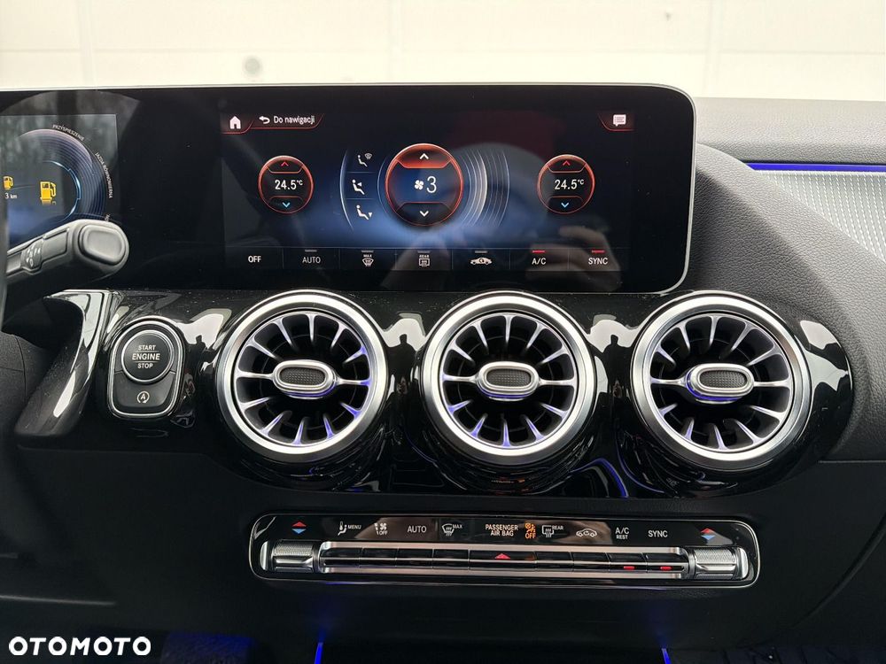 Mercedes-Benz GLA - 20