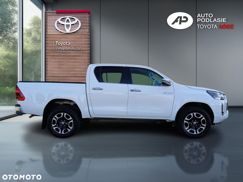 Toyota Hilux 2.8 D-4D Double Cab SR5 4x4 - 11