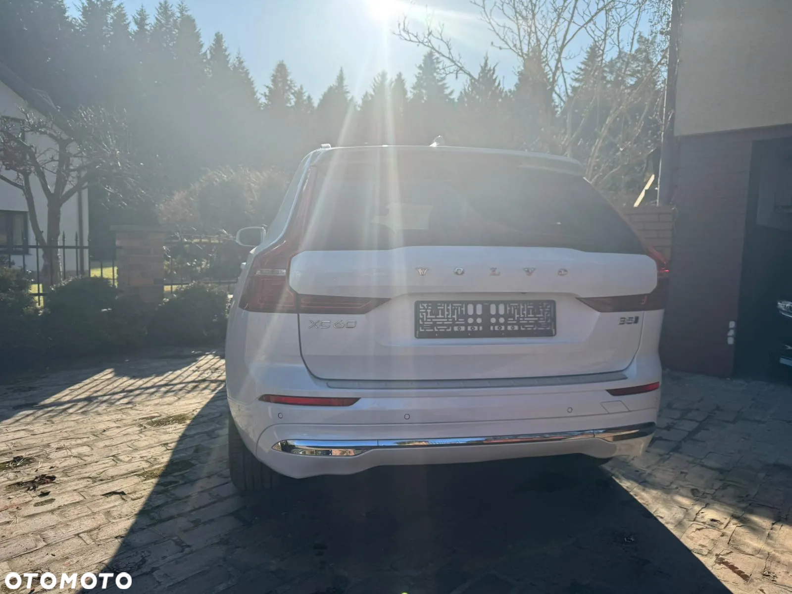 Volvo XC 60 B5 B AWD Plus Bright - 9