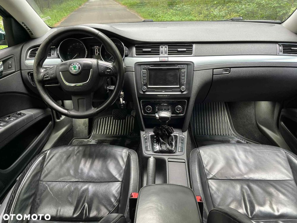 Skoda Superb 2.0 TDI Elegance DSG - 5