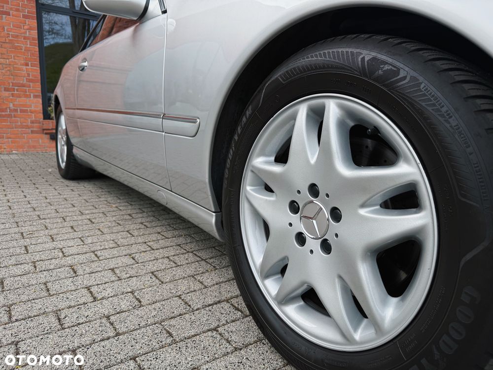 Mercedes-Benz CL 500 - 23
