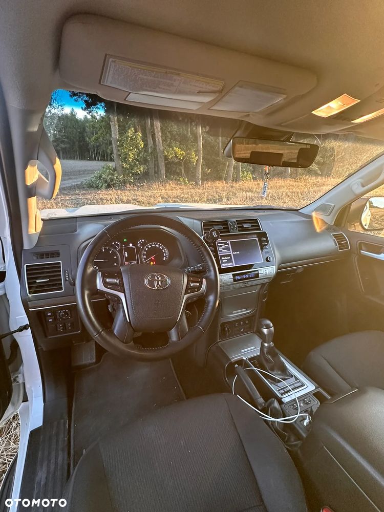 Toyota Land Cruiser LC 2.8 D-4D Prestige - 18