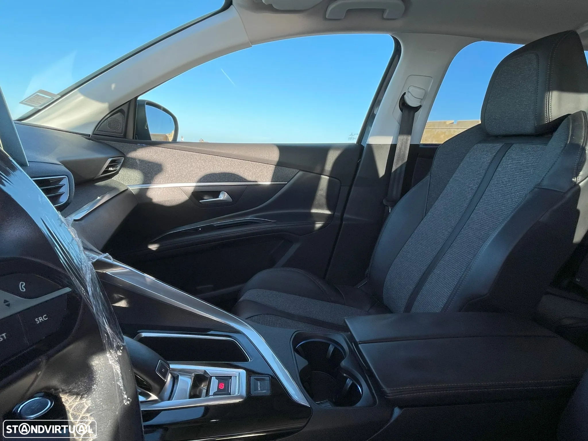 Peugeot 5008 1.2 PureTech Allure EAT6 - 15
