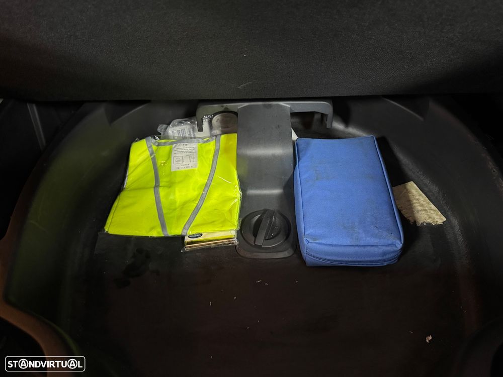 Volvo C30 1.6 D Drive Momentum - 14