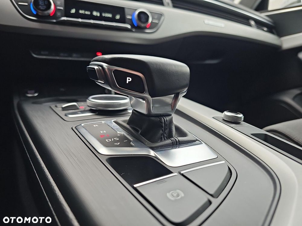 Audi A4 Allroad - 16