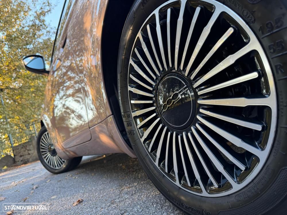 Fiat 500e 42kWh la Prima (by Bocelli) - 7