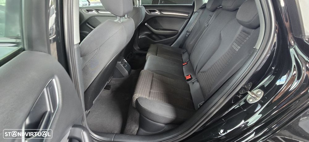Audi A3 Sportback 30 TDI Sport - 9