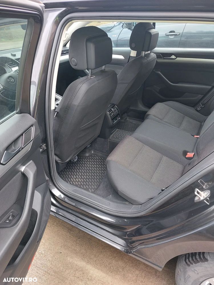 Volkswagen Passat Variant 2.0 TDI (BlueMotion Technology) Comfortline - 19
