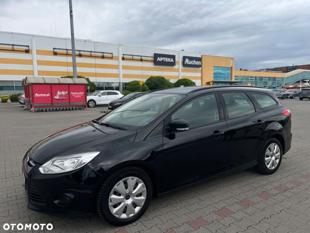 Ford Focus 1.6 TDCi DPF Start-Stopp-System SYNC Edition - 4