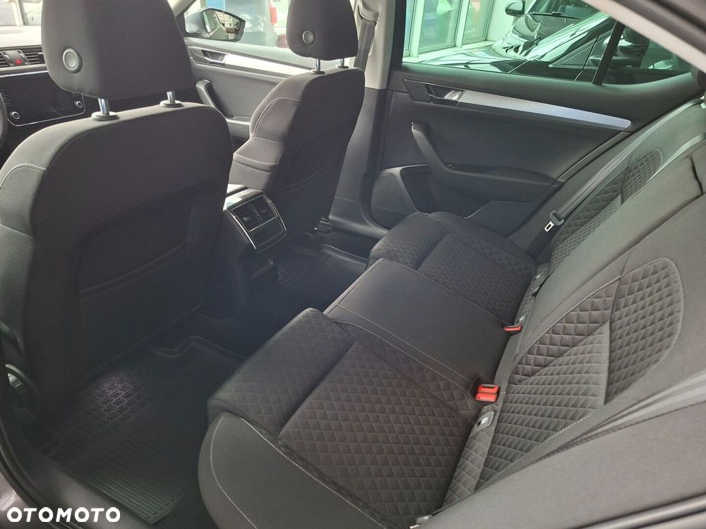 Skoda Superb 2.0 TSI Ambition DSG - 16