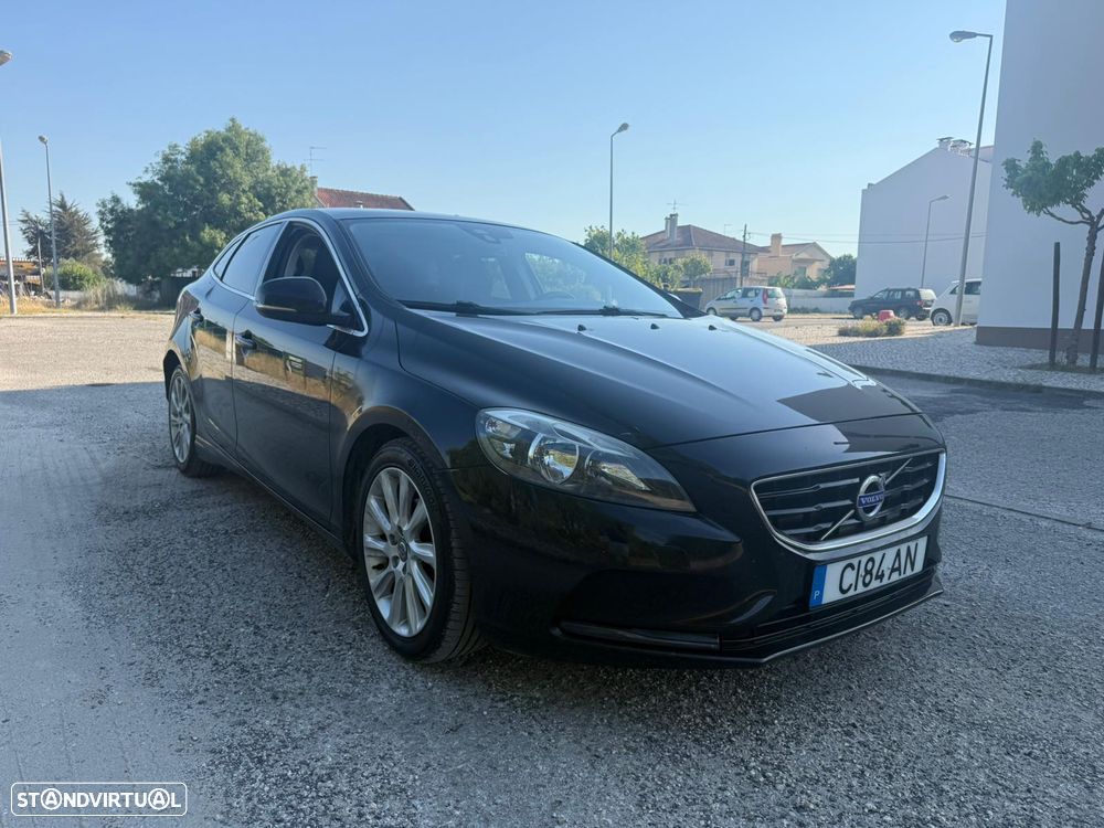 Volvo V40 1.6 D2 R-Design - 3