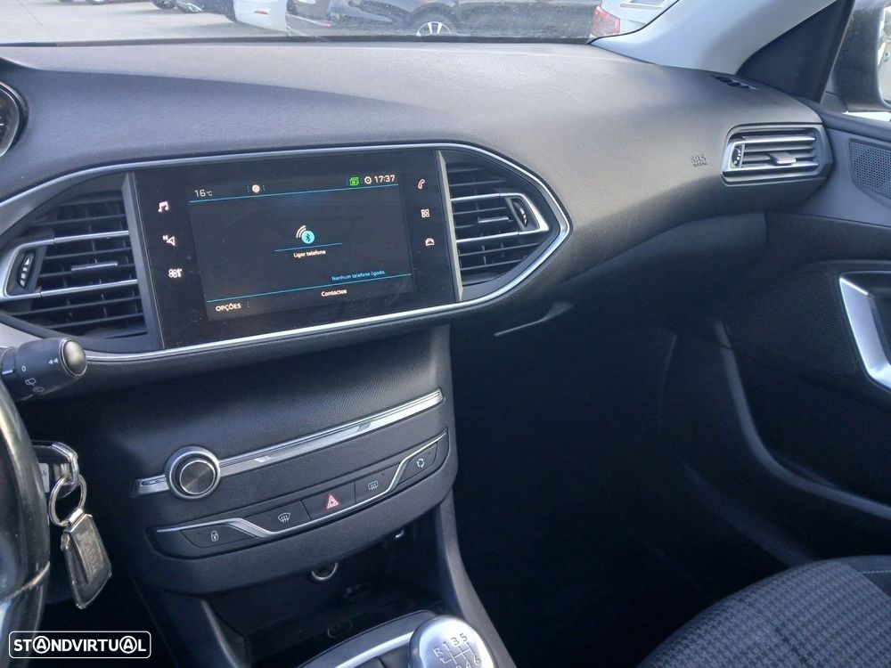 Peugeot 308 SW 1.5 BlueHDi Active - 24