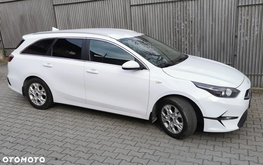 Kia Ceed 1.5 T-GDI M - 2