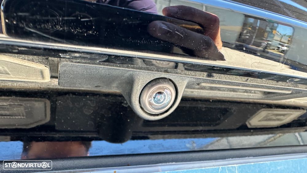 Tesla Model Y Performance Dual Motor AWD - 12