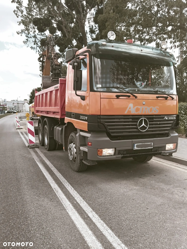 Mercedes-Benz ACTROS 3331