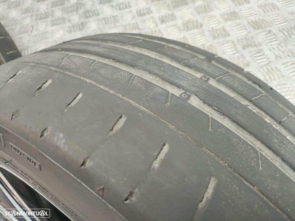 Conjunto de jantes 18 Matrix Jaguar XE X760 7,5J ET46 5x108 Original - 17