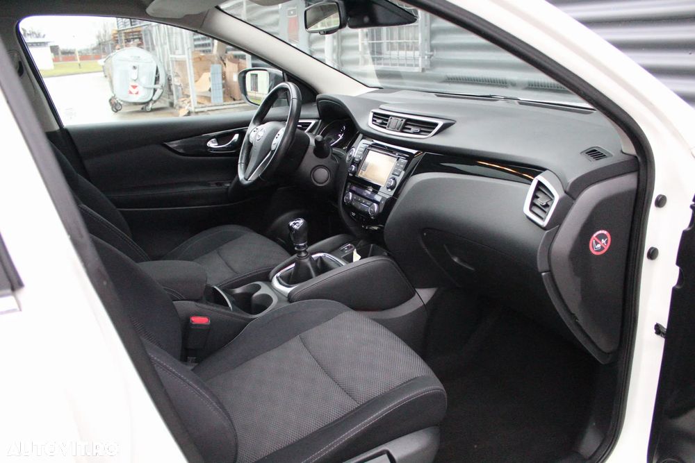 Nissan Qashqai - 10