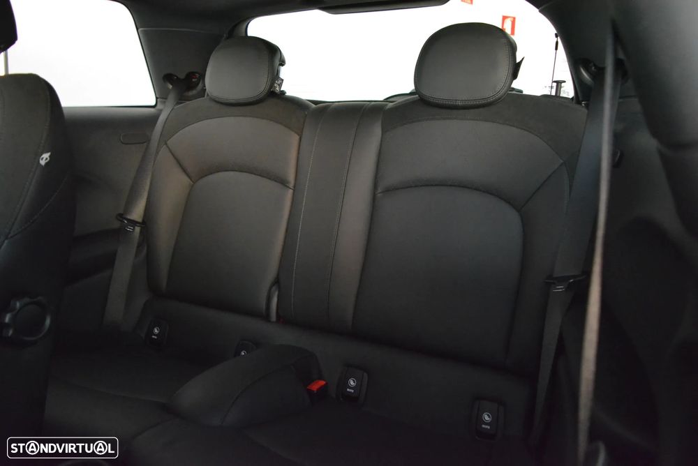 MINI 3 Portas Cooper S Auto - 17