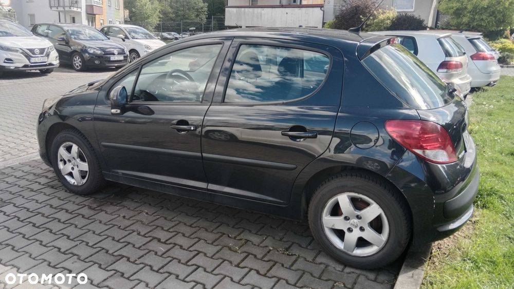 Peugeot 207 - 2