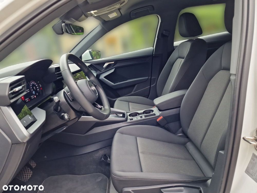 Audi A3 Sportback 30 TFSI mHEV S tronic - 29