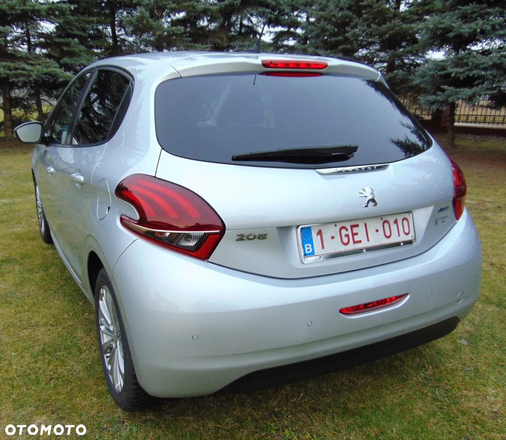 Peugeot 208 PureTech 82 Start & Stop Style - 11