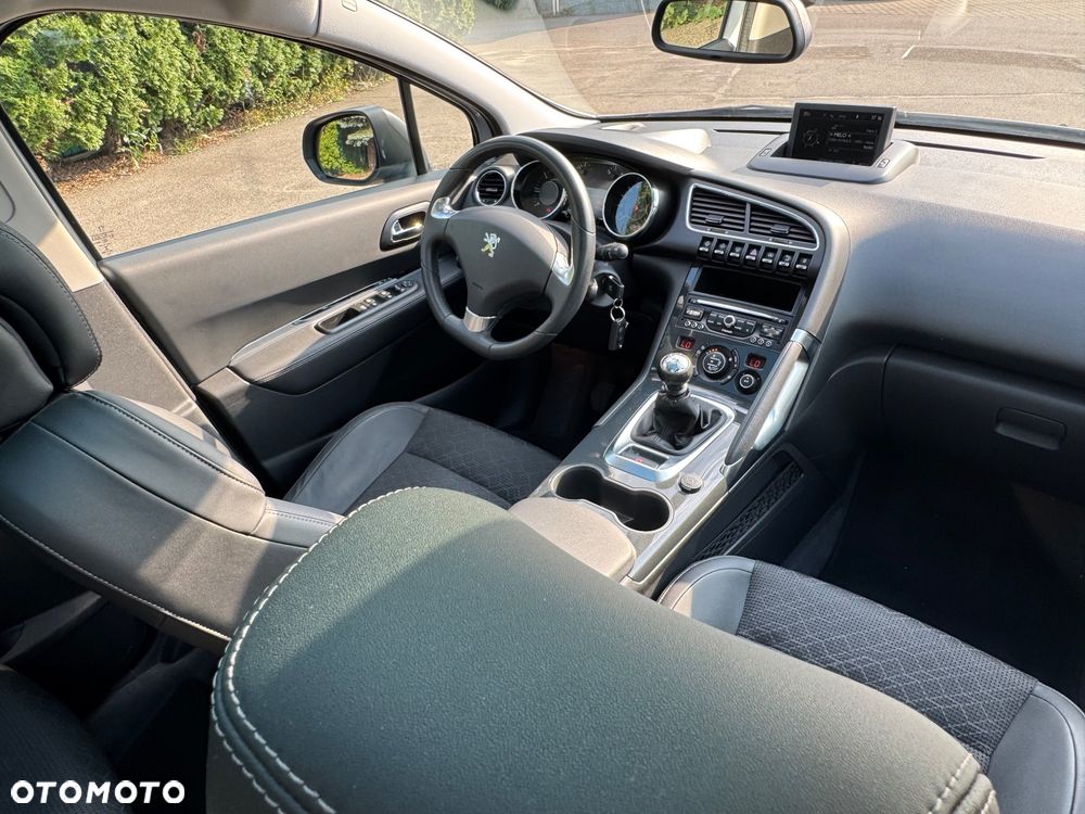 Peugeot 3008 HDi FAP 150 Platinum - 23
