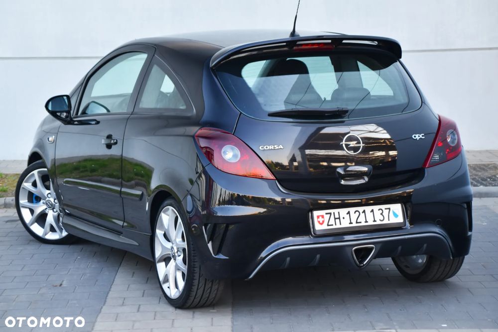 Opel Corsa 1.6 Turbo OPC - 32