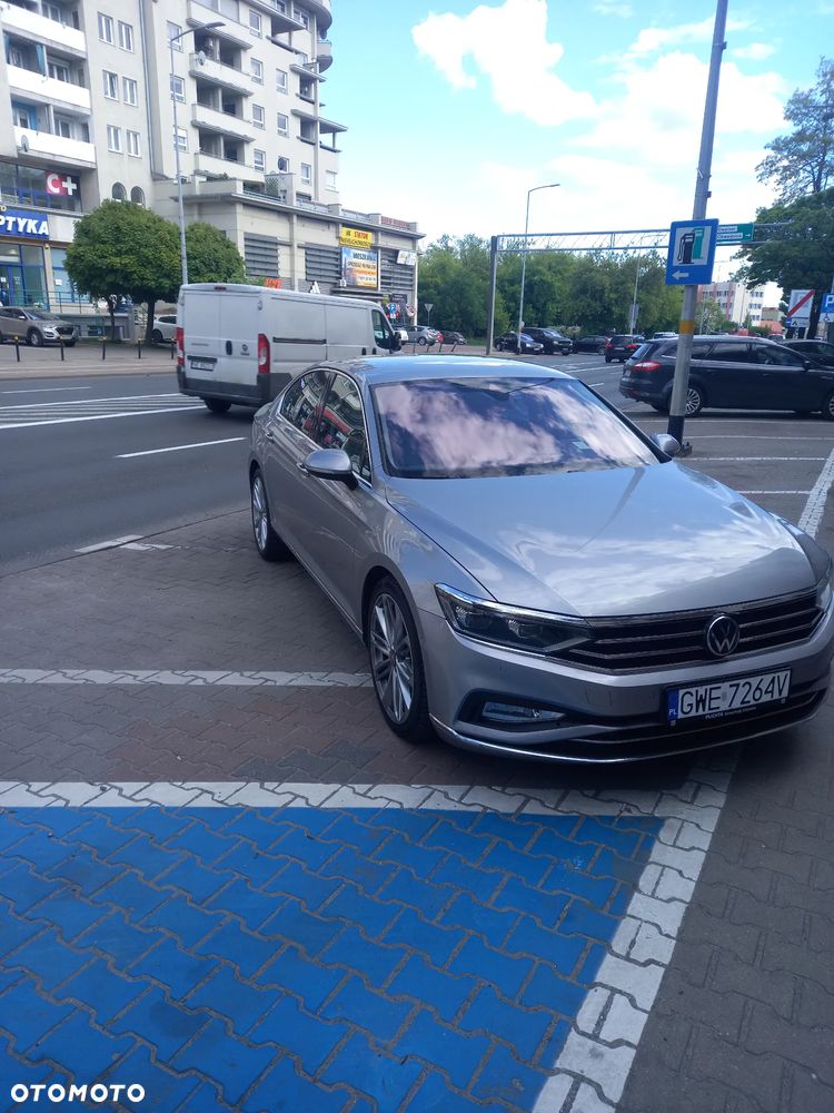 Volkswagen Passat - 3