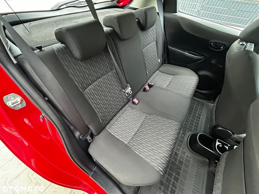 Toyota Yaris - 22
